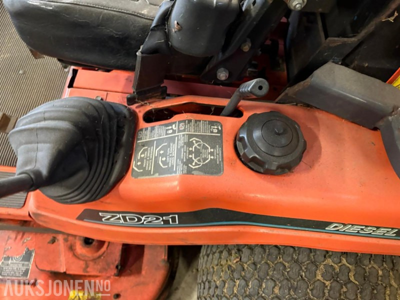 Kubota ZD21 plenklipper - Equipo de construcción: foto 5 Kubota ZD21 plenklipper - Equipo de construcción: foto 5