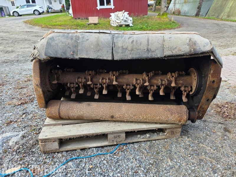 2005 G. Dücker GmbH & Co. KG MKT 13 R hydraulisk beitepuss / kantklipper - Maquinaria agrícola: foto 1 2005 G. Dücker GmbH & Co. KG MKT 13 R hydraulisk beitepuss / kantklipper - Maquinaria agrícola: foto 1