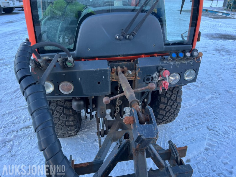 Maquinaria agrícola 2011 Holder C250 med snøskær og strøkasse (Rep obj): foto 10 Maquinaria agrícola 2011 Holder C250 med snøskær og strøkasse (Rep obj): foto 10