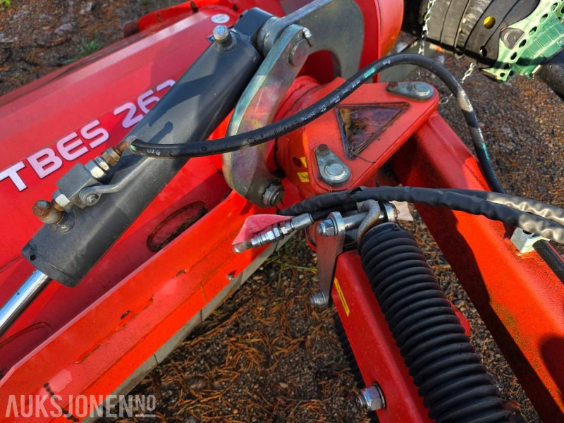 2017 Kuhn TBES 262 beitepusser / hydraulisk sidemontert slagklipper / kantslått - Maquinaria agrícola: foto 4 2017 Kuhn TBES 262 beitepusser / hydraulisk sidemontert slagklipper / kantslått - Maquinaria agrícola: foto 4