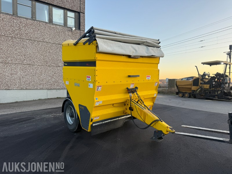 2022 Vama TH-8000L Strøvogn - Levert ny høsten 2023 – Meget pen og lite brukt - Maquinaria agrícola: foto 1 2022 Vama TH-8000L Strøvogn - Levert ny høsten 2023 – Meget pen og lite brukt - Maquinaria agrícola: foto 1