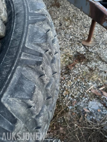Maquinaria agrícola Nokian tri 2 dekk 440/80R34 360/80R24: foto 6