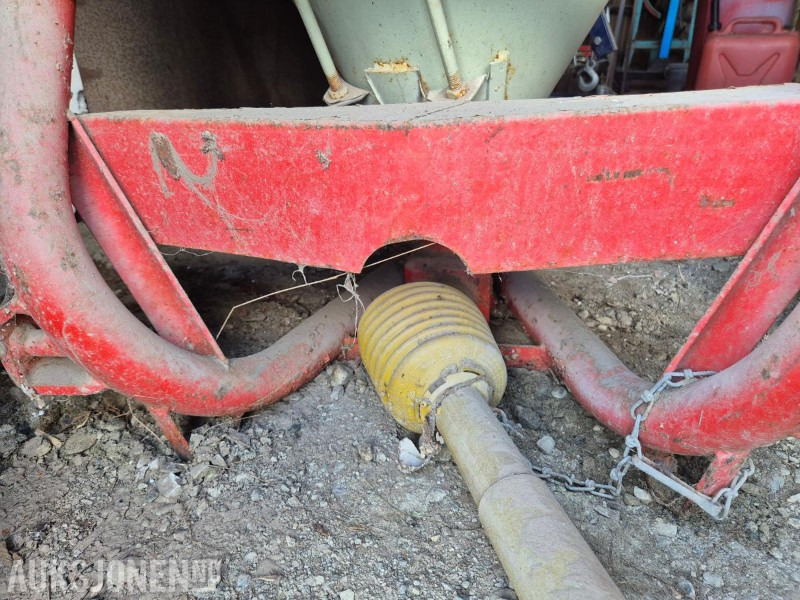 Maquinaria agrícola Rauch 300V Gjødselspreder: foto 7