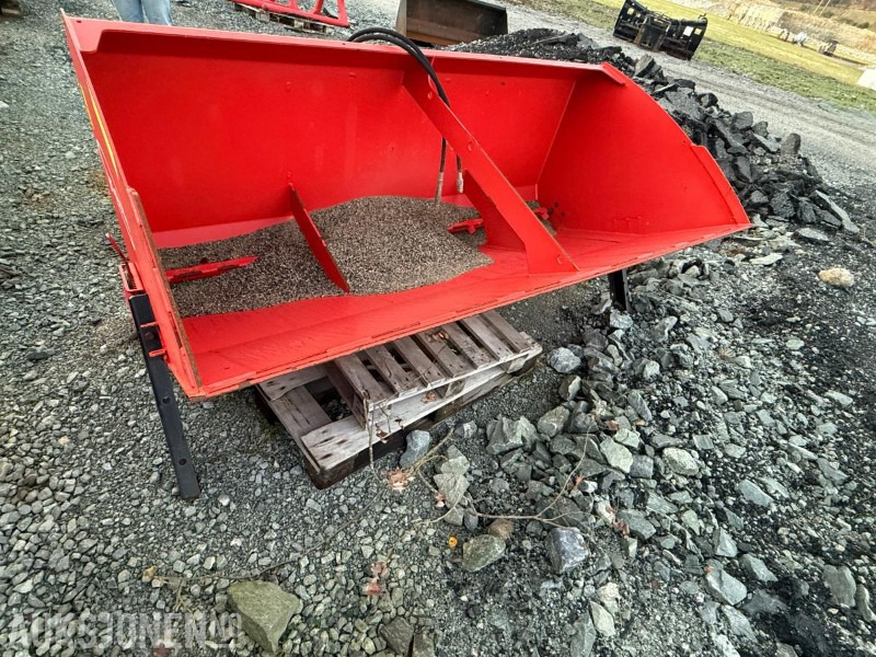 Tokvam Sandstrøer SMA 1600 - Maquinaria agrícola: foto 1 Tokvam Sandstrøer SMA 1600 - Maquinaria agrícola: foto 1