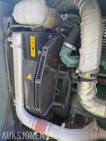 2017 Pramac GSW 280V - Svært lite brukt aggregat på hele 275KVA - Maquinaria industrial: foto 3 2017 Pramac GSW 280V - Svært lite brukt aggregat på hele 275KVA - Maquinaria industrial: foto 3