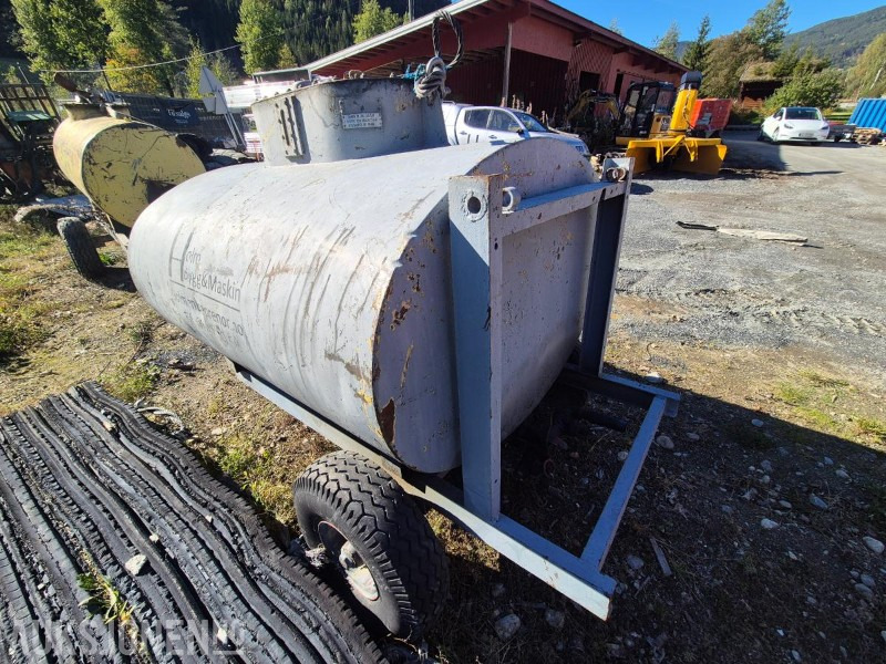 Mobil Dieseltank med hjulgang ca 1900 l - Equipo de construcción: foto 5 Mobil Dieseltank med hjulgang ca 1900 l - Equipo de construcción: foto 5