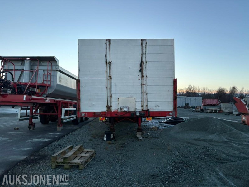 1978 BRIAB TLB 2 P 34 125 / MASKINSEMI - Remolque: foto 3 1978 BRIAB TLB 2 P 34 125 / MASKINSEMI - Remolque: foto 3