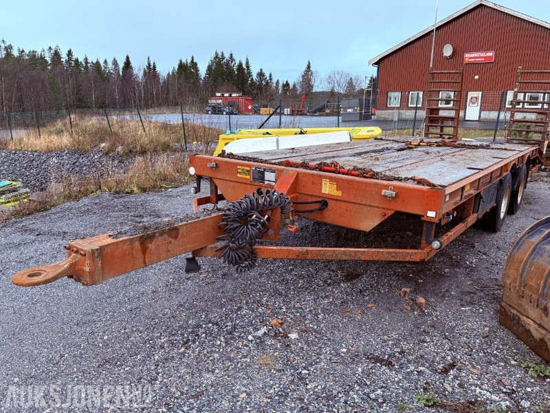 2007 NC Trailers BT-18 Maskinhenger - 2 aksler - Remolque: foto 1 2007 NC Trailers BT-18 Maskinhenger - 2 aksler - Remolque: foto 1