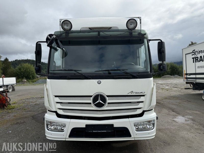 2014 Mercedes-Benz Atego 823L Servicebil - 240 673km - Vehículo municipal: foto 2 2014 Mercedes-Benz Atego 823L Servicebil - 240 673km - Vehículo municipal: foto 2