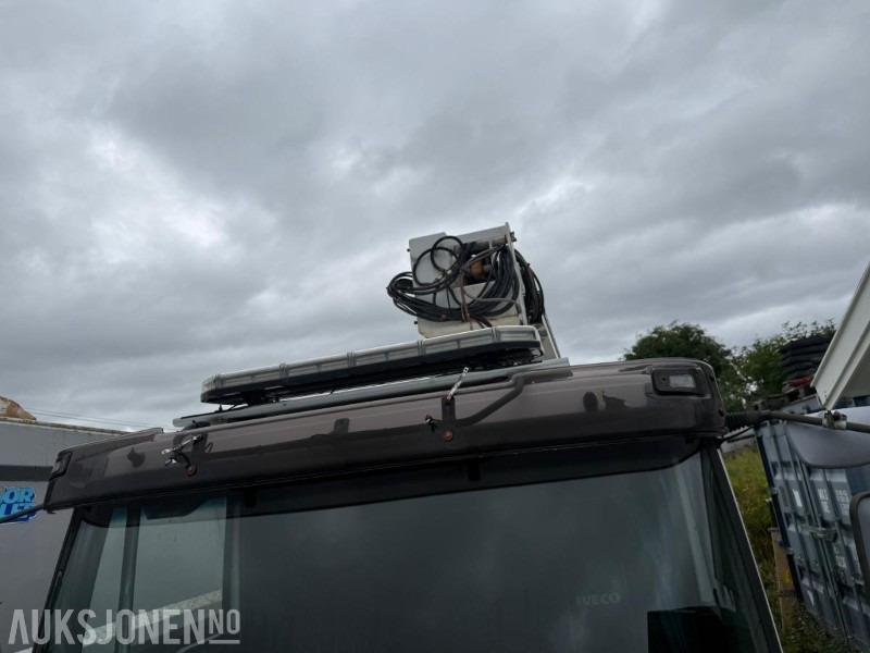 Iveco EuroCargo liftbil med kurv - 179 571 km - Webasto - Arbeidslys - Vehículo municipal: foto 5 Iveco EuroCargo liftbil med kurv - 179 571 km - Webasto - Arbeidslys - Vehículo municipal: foto 5