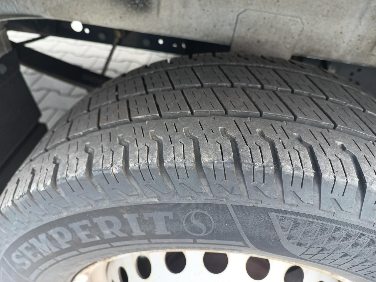 IVECO Daily 35S16A8V - Furgón: foto 4 IVECO Daily 35S16A8V - Furgón: foto 4