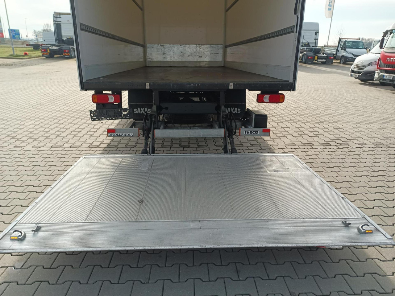 Furgoneta caja cerrada IVECO Daily 70C18A8: foto 7 Furgoneta caja cerrada IVECO Daily 70C18A8: foto 7