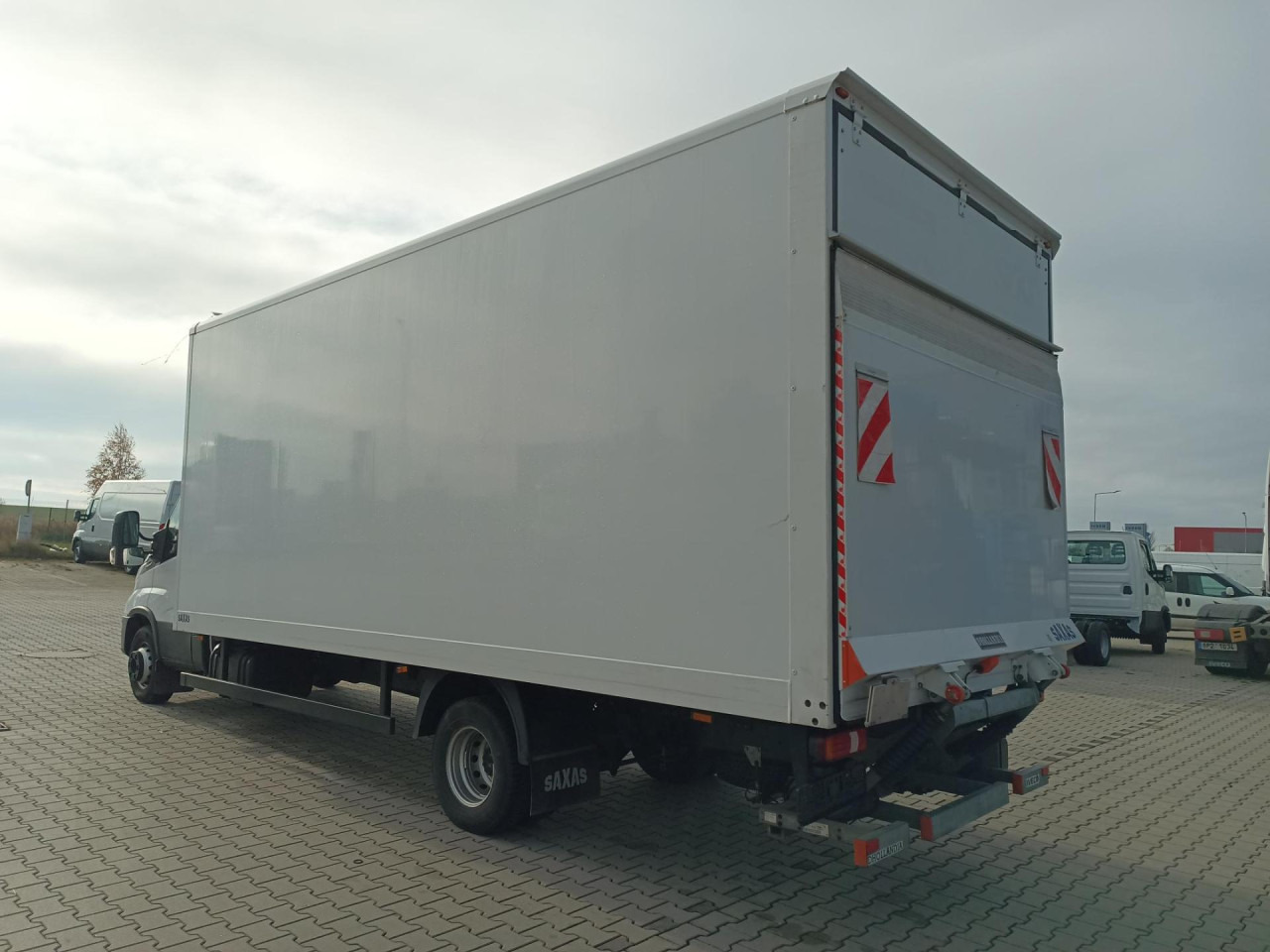 Furgoneta caja cerrada IVECO Daily 70C18A8: foto 10 Furgoneta caja cerrada IVECO Daily 70C18A8: foto 10