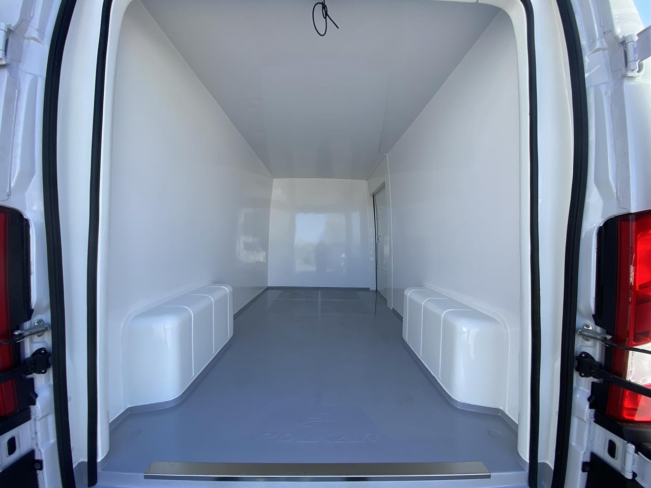 FIAT DUCATO L3H2 140PS | TIEFKÜHLFAHRZEUG -20C + KONVEKTA TK 4022 12V-230V - Furgoneta frigorifica: foto 4 FIAT DUCATO L3H2 140PS | TIEFKÜHLFAHRZEUG -20C + KONVEKTA TK 4022 12V-230V - Furgoneta frigorifica: foto 4