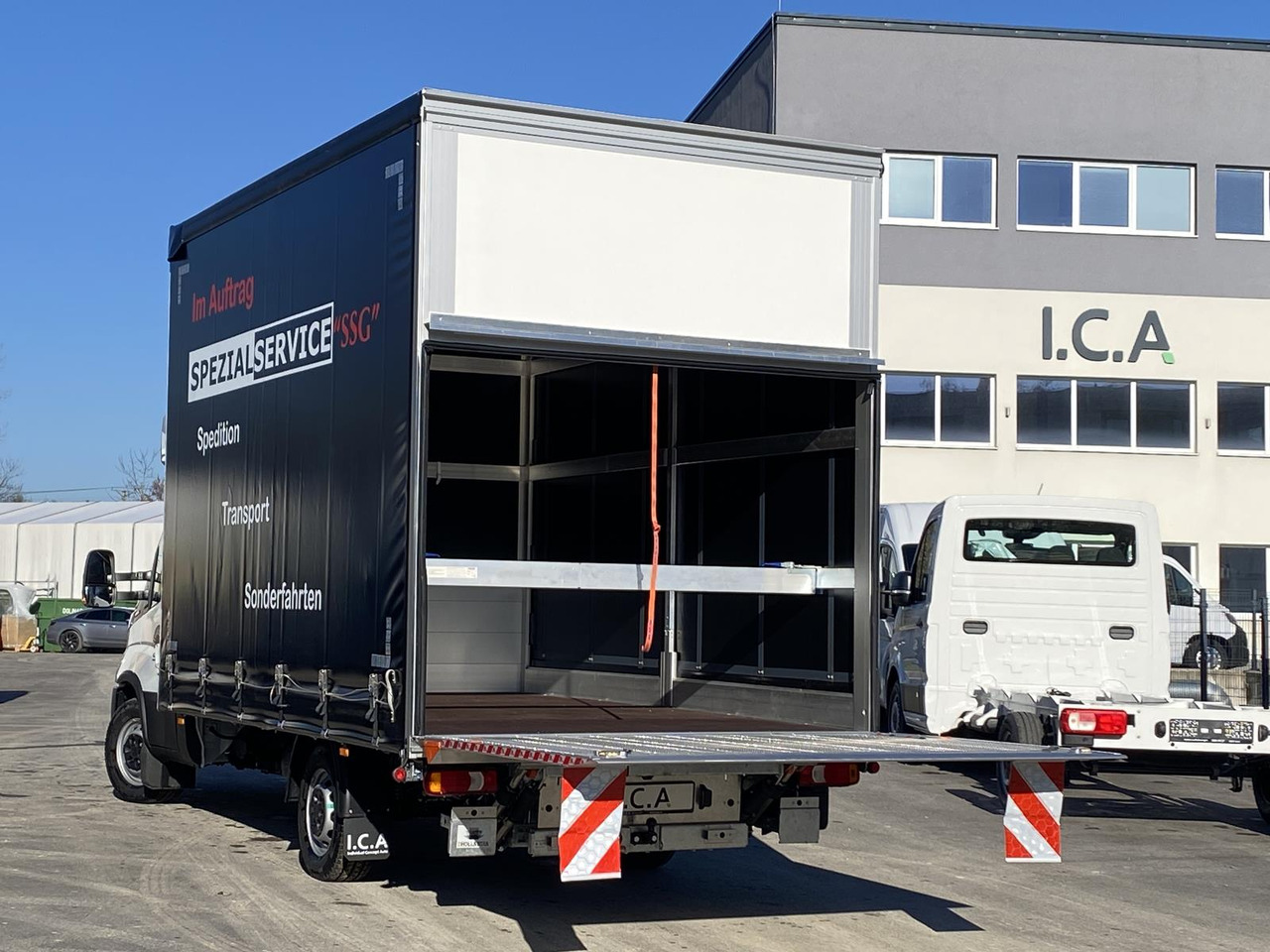 Furgoneta con lona nuevo IVECO DAILY 35S18HP  D30C | PRITSCHE PLANE + SCHLAFKABINE + LADERAMPE: foto 19