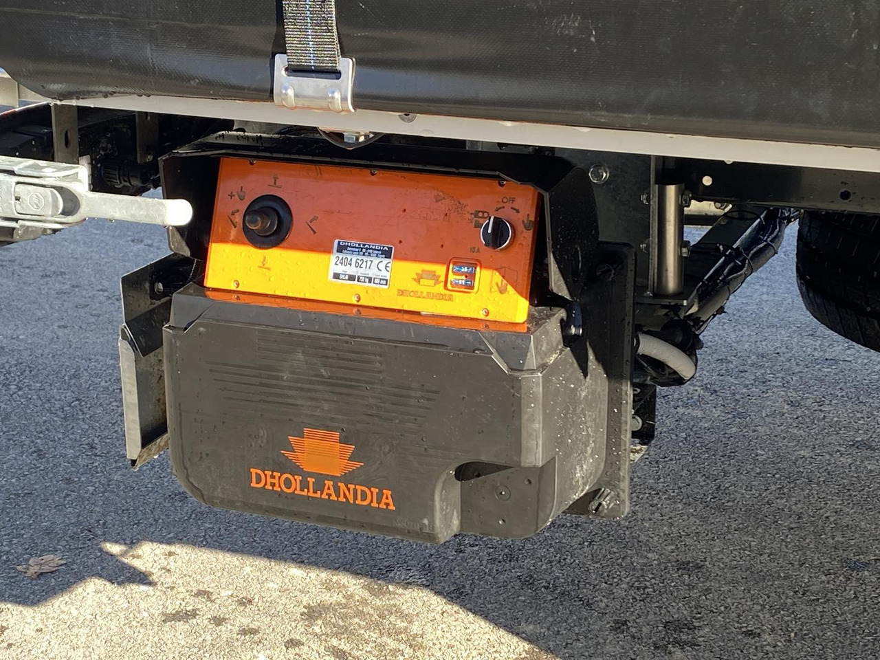 Furgoneta con lona nuevo IVECO DAILY 35S18HP  D30C | PRITSCHE PLANE + SCHLAFKABINE + LADERAMPE: foto 28