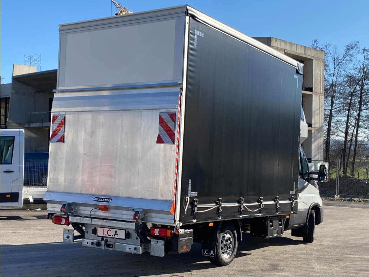 Furgoneta con lona nuevo IVECO DAILY 35S18HP  D30C | PRITSCHE PLANE + SCHLAFKABINE + LADERAMPE: foto 7