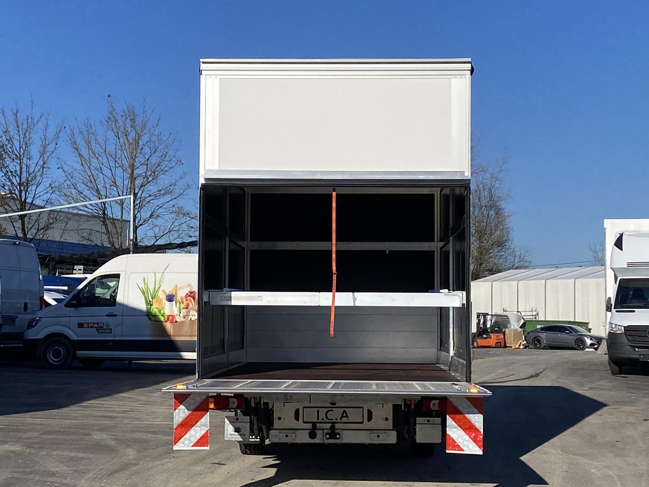 Furgoneta con lona nuevo IVECO DAILY 35S18HP  D30C | PRITSCHE PLANE + SCHLAFKABINE + LADERAMPE: foto 20
