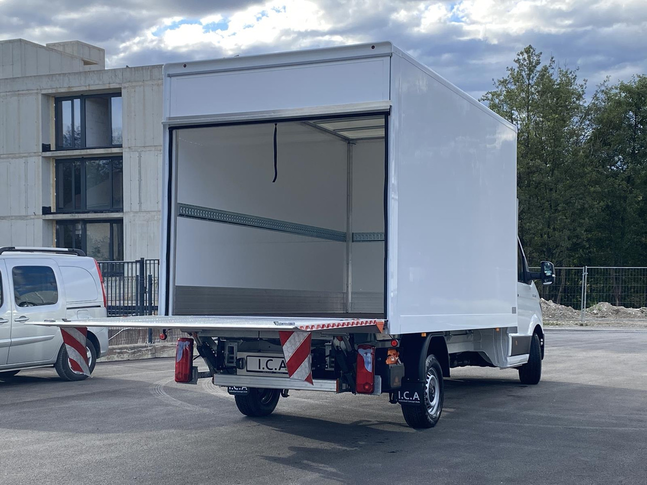 Furgoneta caja cerrada nuevo MAN TGE 3.180 RS4490 1+2, 180PS, 2.0L | ALU-BOX 4200mm + LADERAMPE: foto 17 Furgoneta caja cerrada nuevo MAN TGE 3.180 RS4490 1+2, 180PS, 2.0L | ALU-BOX 4200mm + LADERAMPE: foto 17