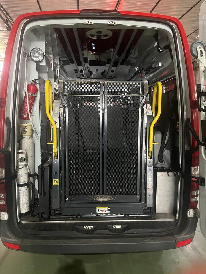 MERCEDES BENZ AMBULANCE FOR REDUCED MOBILITY PERSONS Sprinter 313 CDI(15 units) - Ambulancia: foto 3 MERCEDES BENZ AMBULANCE FOR REDUCED MOBILITY PERSONS Sprinter 313 CDI(15 units) - Ambulancia: foto 3
