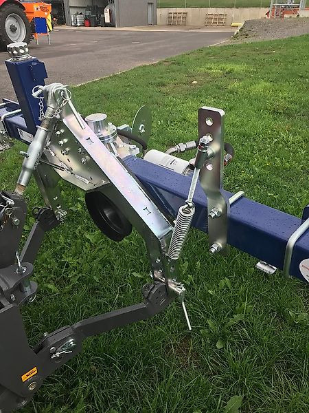 Segadora nuevo Doppelmesser Frontmähwerk KEMA: foto 12 Segadora nuevo Doppelmesser Frontmähwerk KEMA: foto 12