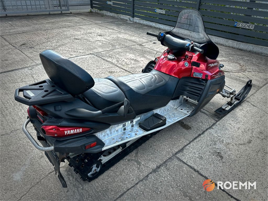 Yamaha RS Venture 1000 Snowmobile*wie neu* - Otros maquinaria: foto 4 Yamaha RS Venture 1000 Snowmobile*wie neu* - Otros maquinaria: foto 4