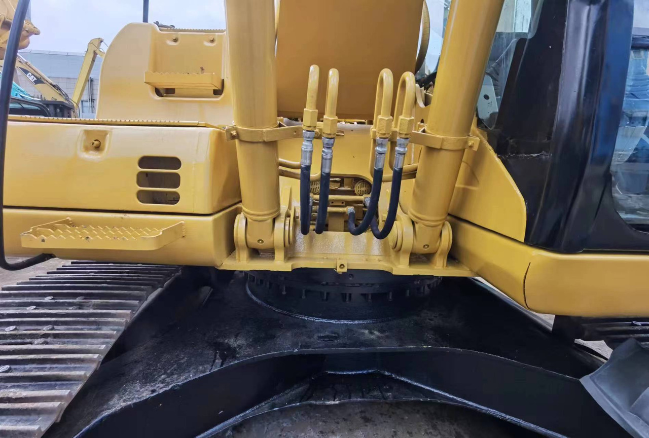 Caterpillar 320C 320CL 320BL Used Excavator CAT 320D 320D2 320GC 20 Ton Crawler Excavator - Excavadora de cadenas: foto 5 Caterpillar 320C 320CL 320BL Used Excavator CAT 320D 320D2 320GC 20 Ton Crawler Excavator - Excavadora de cadenas: foto 5