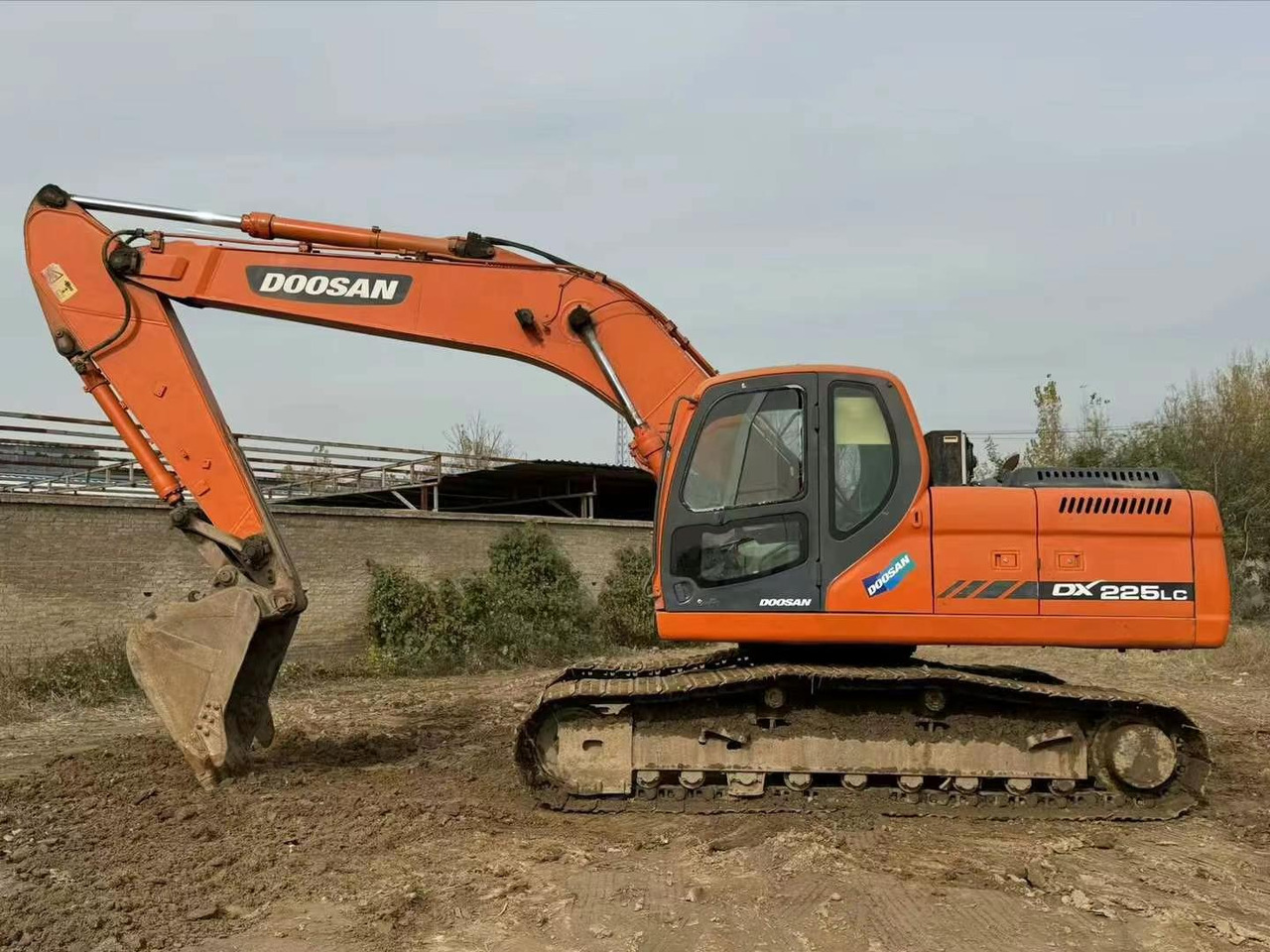 Doosan Used Excavator 225 DX225 DX300 DH150 DX300 DX420 DX520 for Sale - Excavadora de cadenas: foto 5 Doosan Used Excavator 225 DX225 DX300 DH150 DX300 DX420 DX520 for Sale - Excavadora de cadenas: foto 5