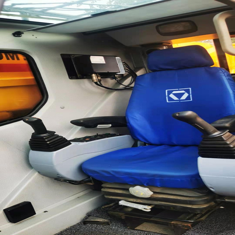 Autogrúa XCMG Truck Crane XCMG QY100K QY100K-II Telescopic Boom 100 Ton in Hight Quality for Sale: foto 15 Autogrúa XCMG Truck Crane XCMG QY100K QY100K-II Telescopic Boom 100 Ton in Hight Quality for Sale: foto 15