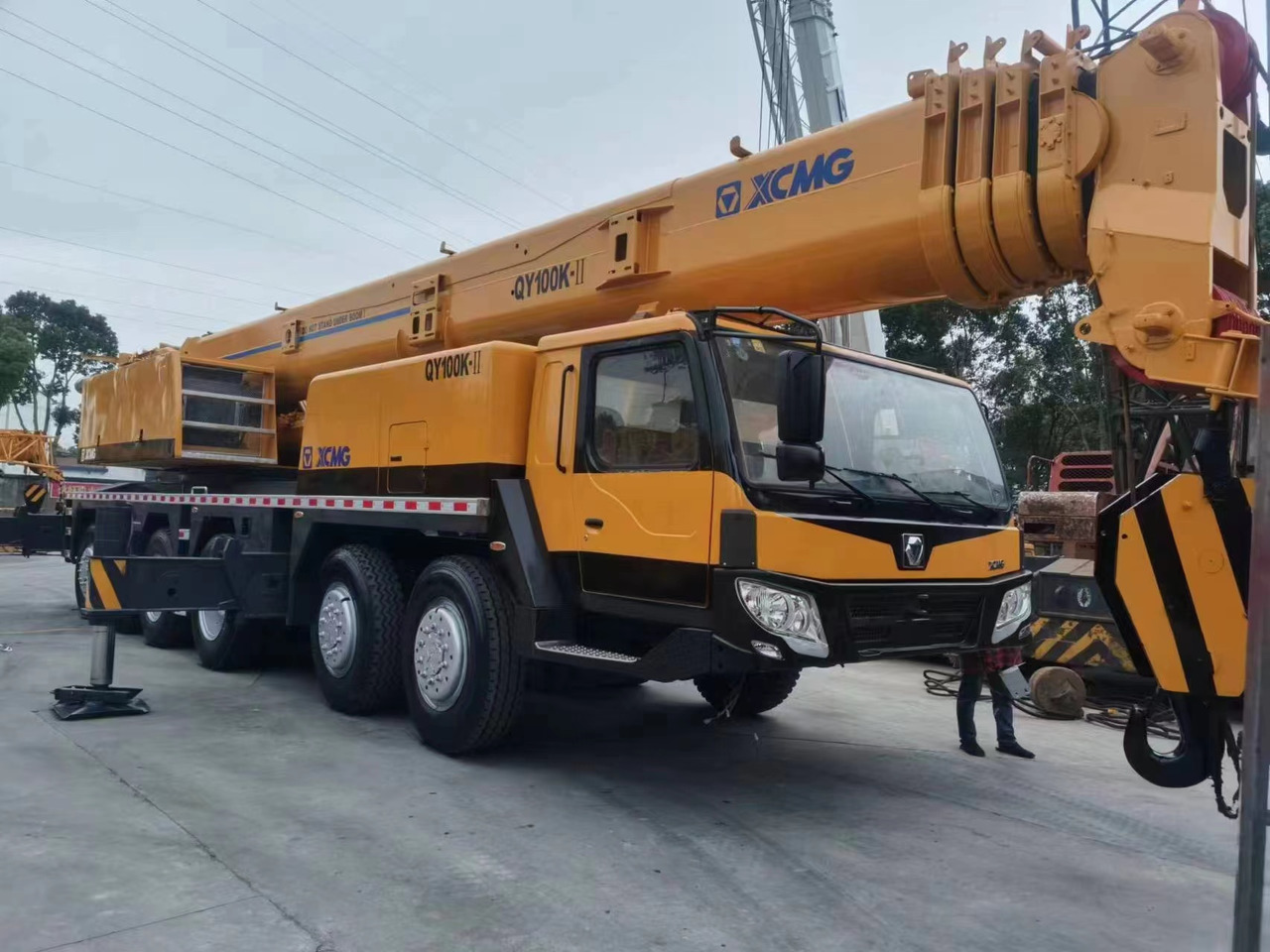 Autogrúa XCMG Truck Crane XCMG QY100K QY100K-II Telescopic Boom 100 Ton in Hight Quality for Sale: foto 10 Autogrúa XCMG Truck Crane XCMG QY100K QY100K-II Telescopic Boom 100 Ton in Hight Quality for Sale: foto 10