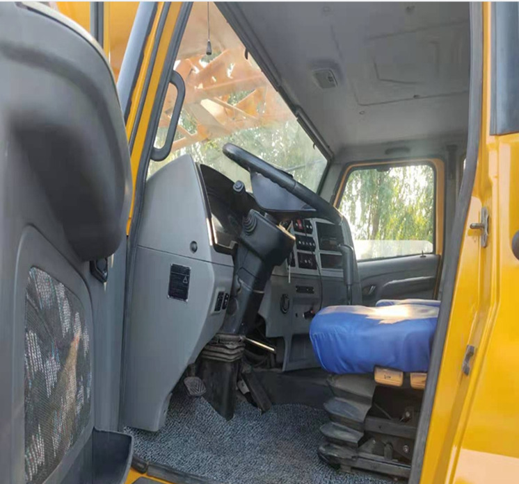 Autogrúa XCMG Truck Crane XCMG QY100K QY100K-II Telescopic Boom 100 Ton in Hight Quality for Sale: foto 14 Autogrúa XCMG Truck Crane XCMG QY100K QY100K-II Telescopic Boom 100 Ton in Hight Quality for Sale: foto 14