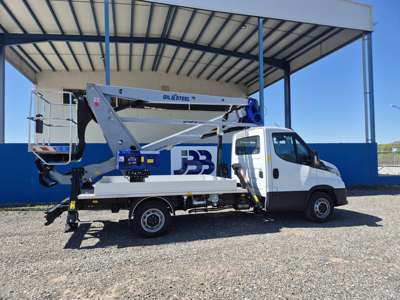 Iveco 35-140 Oil & Steel Snake 189 - Camión, Camión grúa: foto 3 Iveco 35-140 Oil & Steel Snake 189 - Camión, Camión grúa: foto 3