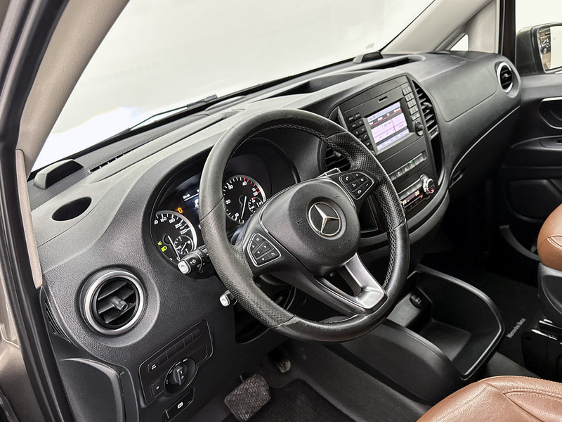 Mercedes-Benz Vito 114 CDI Lang DC Comfort Leder Dubbele cabine led euro 6 2x schuifdeur - Furgoneta pequeña, Furgoneta combi: foto 5 Mercedes-Benz Vito 114 CDI Lang DC Comfort Leder Dubbele cabine led euro 6 2x schuifdeur - Furgoneta pequeña, Furgoneta combi: foto 5
