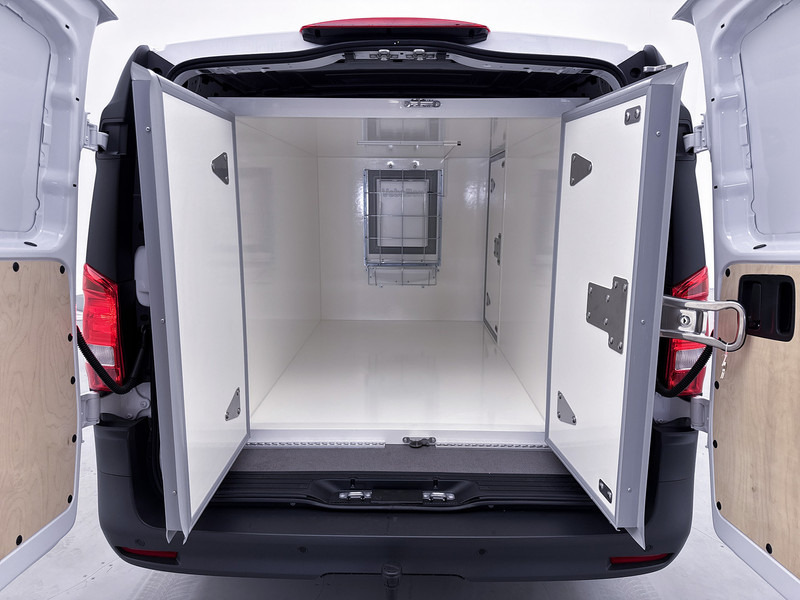 Mercedes-Benz Vito 116 CDI L2 Pro Vebabox koeling Trekhaak Multibeam LED Betimmering Achteruitrijcamera met Parkeersensoren - Furgoneta frigorifica: foto 4 Mercedes-Benz Vito 116 CDI L2 Pro Vebabox koeling Trekhaak Multibeam LED Betimmering Achteruitrijcamera met Parkeersensoren - Furgoneta frigorifica: foto 4