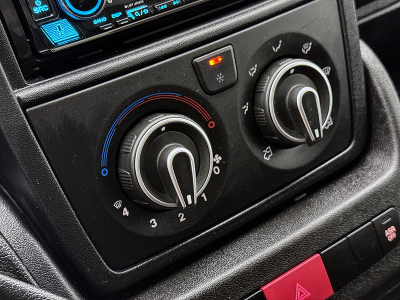 Furgoneta caja cerrada Opel Movano 2.2D 140pk Bakwagen met Laadklep Cruise Control Meubelbak Airco: foto 9