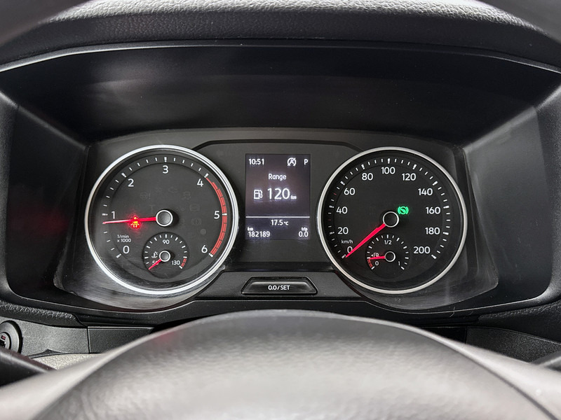 Volkswagen Crafter 35 2.0 TDI L3H3 177PK DSG Trekhaak Achteruitrijcamera Betimmering - Furgón: foto 5 Volkswagen Crafter 35 2.0 TDI L3H3 177PK DSG Trekhaak Achteruitrijcamera Betimmering - Furgón: foto 5