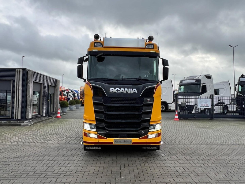 Scania S580 V8 NGS 6x2 Trekker Hydraulic / Retarder / Full Air - Cabeza tractora: foto 2 Scania S580 V8 NGS 6x2 Trekker Hydraulic / Retarder / Full Air - Cabeza tractora: foto 2