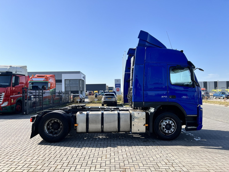 Volvo FM 370 4x2 trekker Globetrotter / Euro 5 /NEW TUV - Cabeza tractora: foto 4 Volvo FM 370 4x2 trekker Globetrotter / Euro 5 /NEW TUV - Cabeza tractora: foto 4