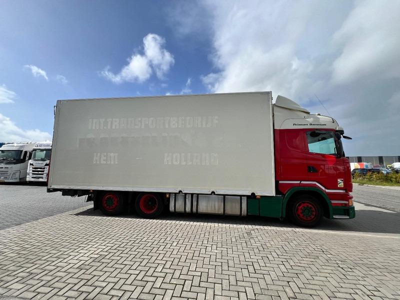 Scania R450 6x2 Highline bakwagen Retarder / Standclma / Full Air / zijdeuren - Camión caja cerrada: foto 4 Scania R450 6x2 Highline bakwagen Retarder / Standclma / Full Air / zijdeuren - Camión caja cerrada: foto 4