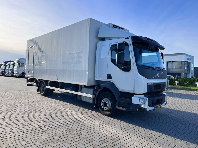 Volvo FL 250 4x2 Koelwagen Thermo king V600 / Tailgate Dhollandia 2000kg - Camión frigorífico: foto 3 Volvo FL 250 4x2 Koelwagen Thermo king V600 / Tailgate Dhollandia 2000kg - Camión frigorífico: foto 3