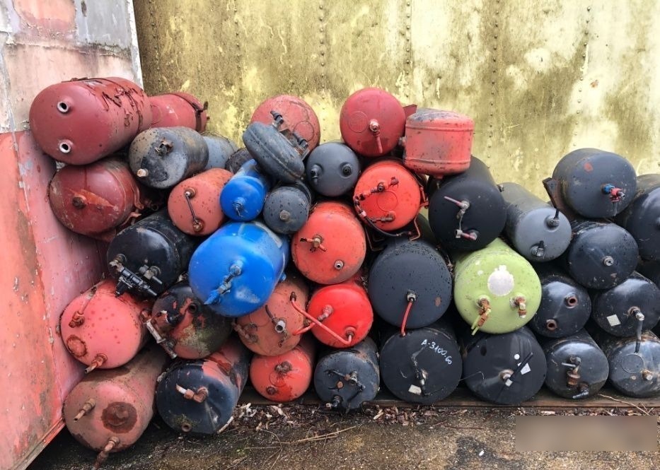 Butelii camion , cap tractor , semiremorca din dezmembrari DAF TGA - Piezas de freno para Camión: foto 5 Butelii camion , cap tractor , semiremorca din dezmembrari DAF TGA - Piezas de freno para Camión: foto 5