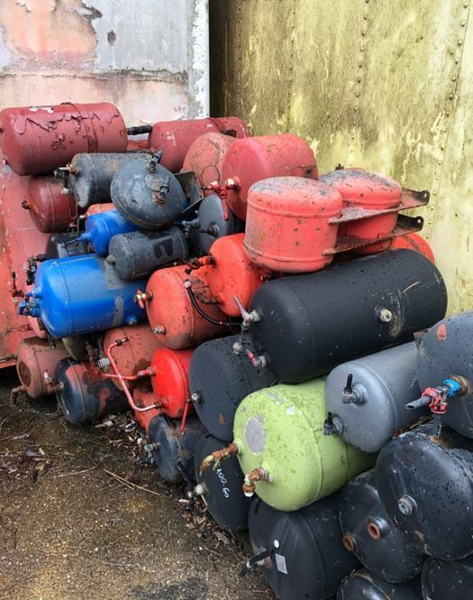 Butelii camion , cap tractor , semiremorca din dezmembrari DAF TGA - Piezas de freno para Camión: foto 2 Butelii camion , cap tractor , semiremorca din dezmembrari DAF TGA - Piezas de freno para Camión: foto 2