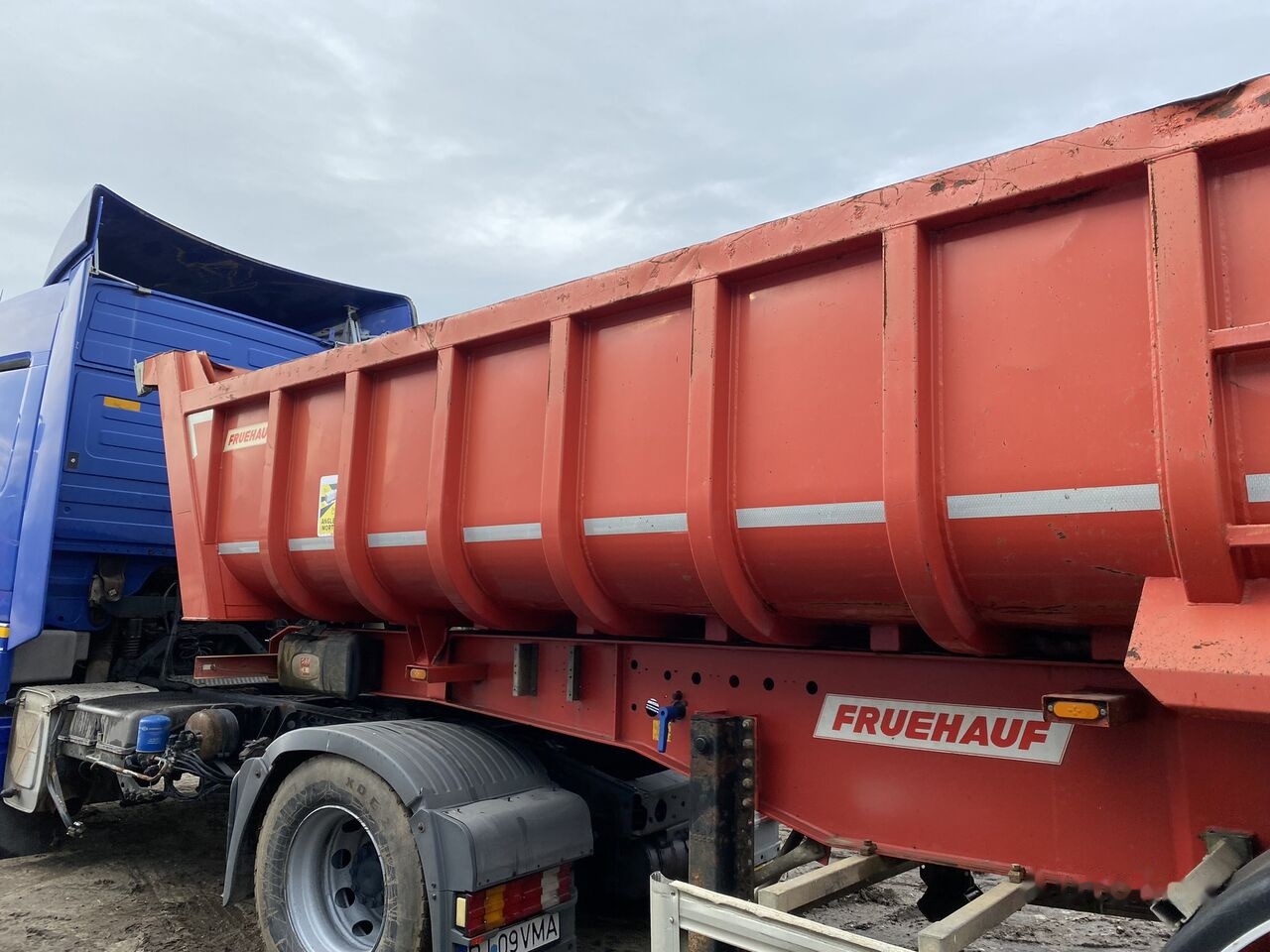 Fruehauf Semiremorca basculabila Aluminiu Agregate PV 6.28 T /// 2 PIECE - Semirremolque volquete: foto 5 Fruehauf Semiremorca basculabila Aluminiu Agregate PV 6.28 T /// 2 PIECE - Semirremolque volquete: foto 5