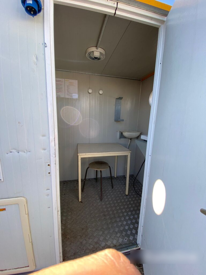 Trailor Remorca Auto Santier : Bucatarie + WC + depozit - Remolque caja cerrada, Casa contenedor: foto 4 Trailor Remorca Auto Santier : Bucatarie + WC + depozit - Remolque caja cerrada, Casa contenedor: foto 4