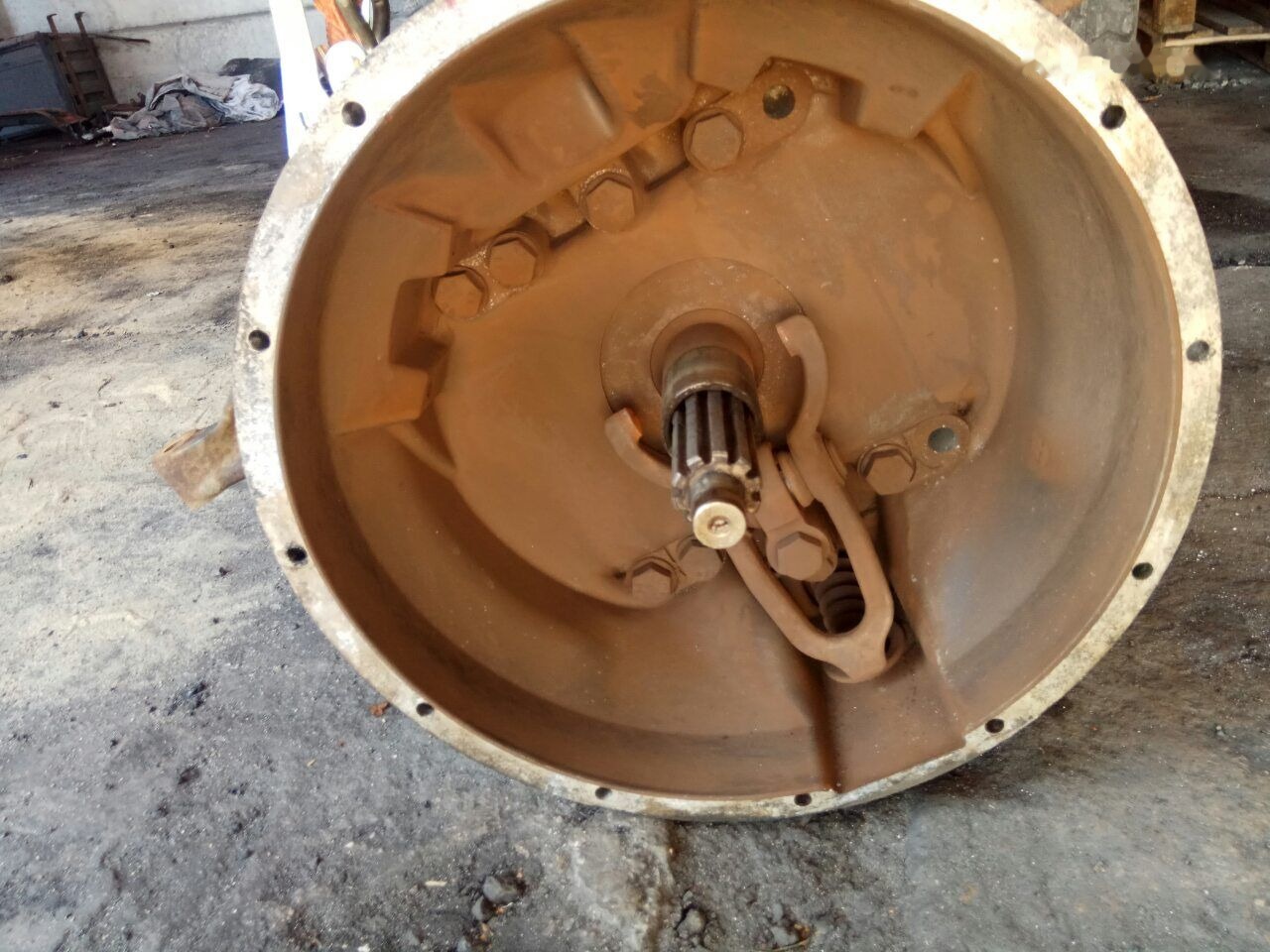 MAN fs8309AH 81320036493 - Caja de cambios para Camión: foto 4 MAN fs8309AH 81320036493 - Caja de cambios para Camión: foto 4