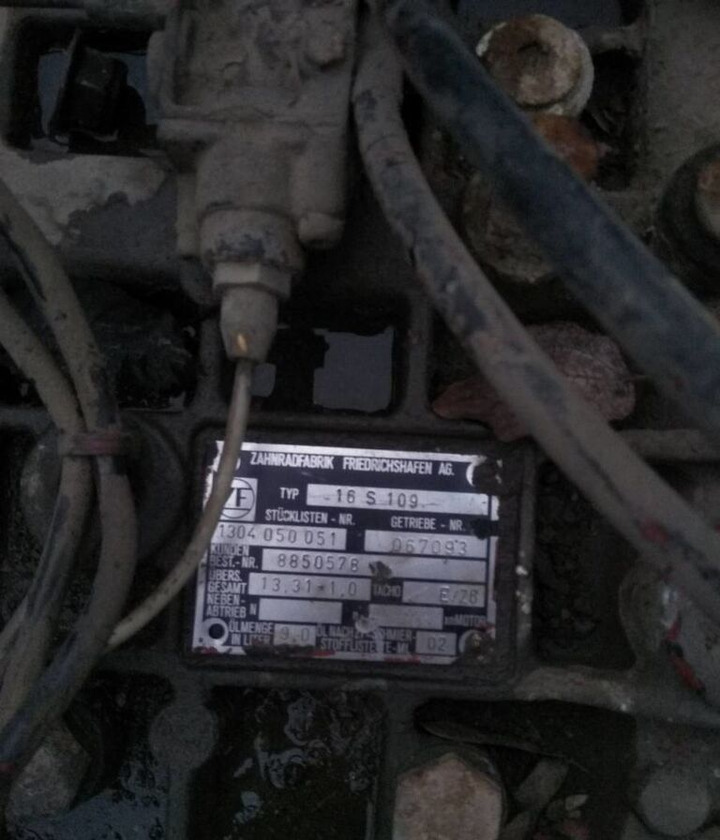 ZF 16S109 Renault - Caja de cambios para Camión: foto 4 ZF 16S109 Renault - Caja de cambios para Camión: foto 4