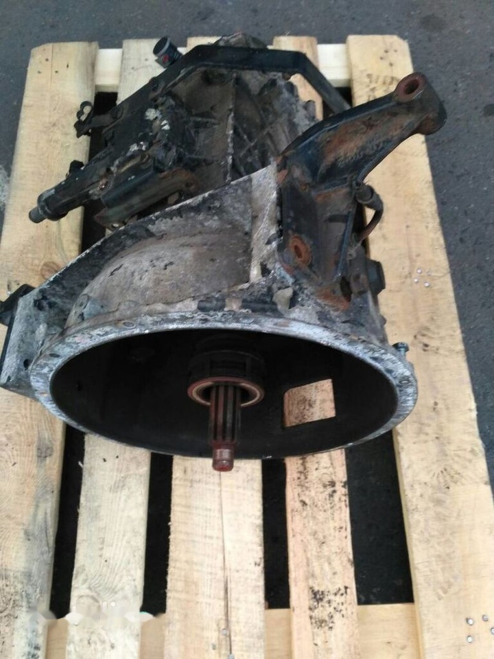 ZF 5S-42 MAN - Caja de cambios para Camión: foto 1 ZF 5S-42 MAN - Caja de cambios para Camión: foto 1