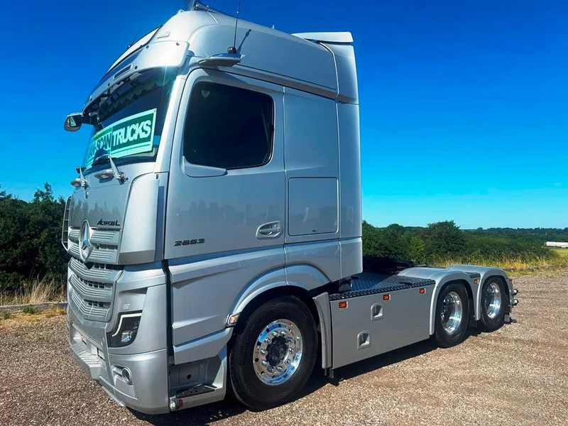 Mercedes-Benz Actros 2653 Special Interior. 6x2 3250mm weelbase. Air / Air suspension. hydr. syatem. Invertor. Micro wave. - Cabeza tractora: foto 3 Mercedes-Benz Actros 2653 Special Interior. 6x2 3250mm weelbase. Air / Air suspension. hydr. syatem. Invertor. Micro wave. - Cabeza tractora: foto 3