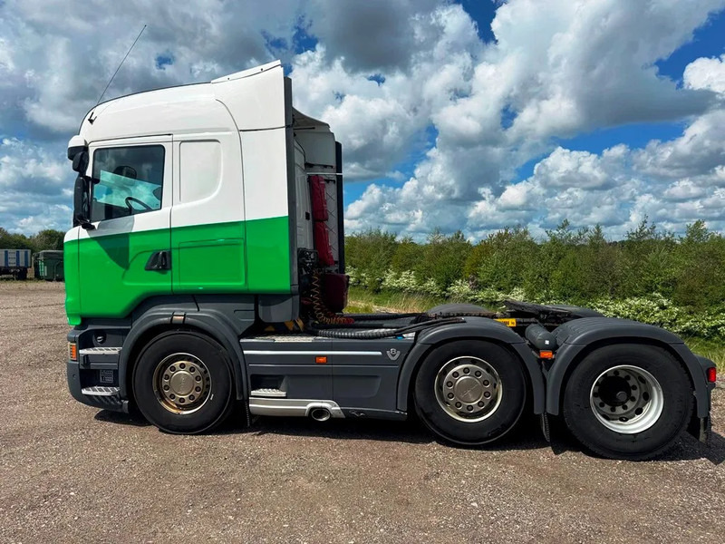 Scania R520 V8 ADR fuel transport. Twensteer. Air / Air suspension. V8 engine. Hydr. system - Cabeza tractora: foto 5 Scania R520 V8 ADR fuel transport. Twensteer. Air / Air suspension. V8 engine. Hydr. system - Cabeza tractora: foto 5
