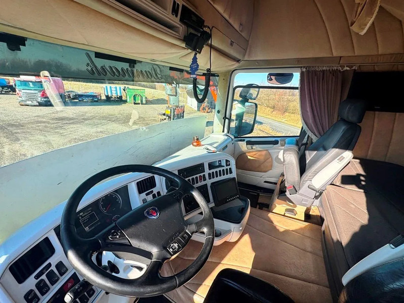 Leasing de Scania R620-V8 Special Interior. hydr. system. Air / Air suspension Scania R620-V8 Special Interior. hydr. system. Air / Air suspension: foto 14